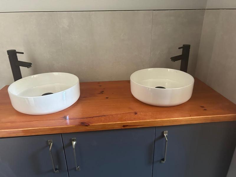 3 Bedroom Property for Sale in De Zoete Inval Western Cape